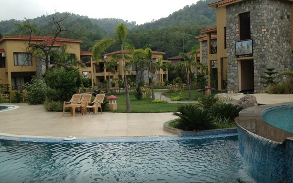 Dewdrop Mango Bloom Resort Jim Corbett National Park Oda fotoğraf